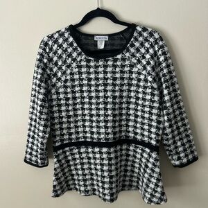 Chic Black and White Houndstooth Blouse
